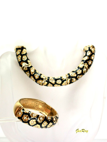 Swarovski pave - s.a.l.,
