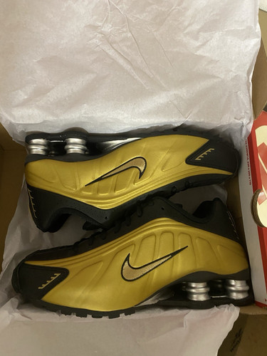 Nike shox sneaker - r4,