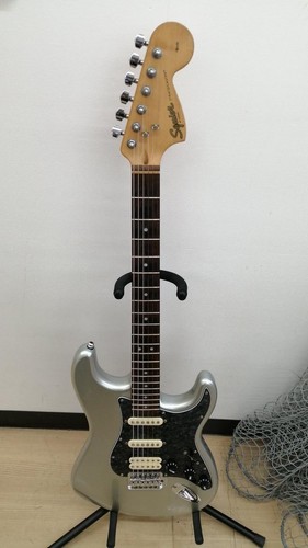 Squier affinity stratocaster - squier,