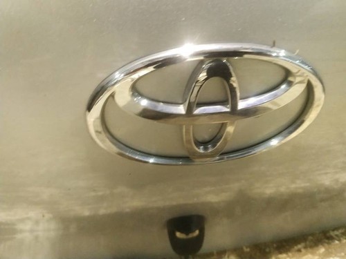 Emblema toyota yaris 2003 - emblema,
