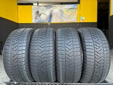 Usato: 4 Gomme 225/40R18 92H XL Pirelli Pneumatici invernali 80% residui