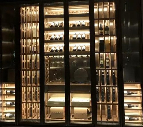 Cantinetta per vino - , vetrina