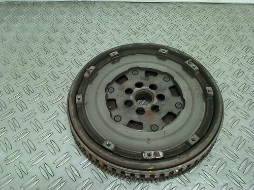 Volant moteur masse nissan - volant,
