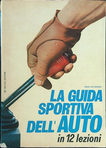 Guida sportiva dell auto in - la, dell'auto
