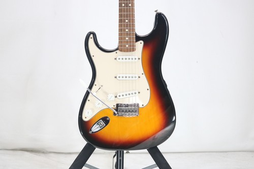 Fender standard - fender,