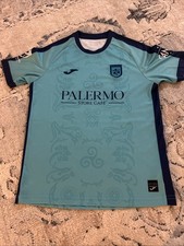 Maglia calcio ragazzo giovane