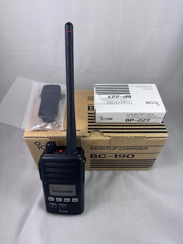 Icom f50v vhf radio - radio, w/