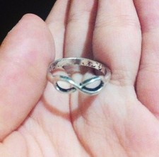 ANELLO INFINITO/INFINITY-ONE DIRECTION Argento 18 mm. Bigiotteria Gioielli Lotto