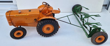 Tracteur Renault agricole avec