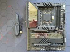 ASUS ROG CROSSHAIR X670E HERO