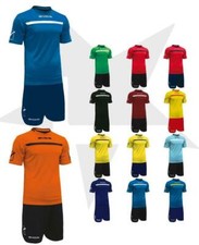 Completo uomo completini bambino kit one Givova calcetto maglia pantaloncino 