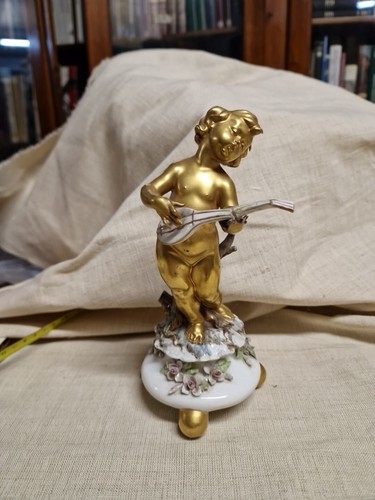 Gruppo putto suona - gruppo,