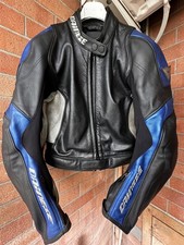 tuta in pelle da moto