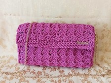 Pochette FATA colore Orchidea fatta a mano con rete e fodera interna uncinetto