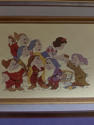 Disney biancaneve sette - biancaneve,