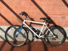BICI MONTAIN BIKE CON RUOTE DA