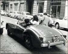 Foto vintage MGA cabriolet Milano anni 60 Ft 37812 - Stampa 21x27 cm