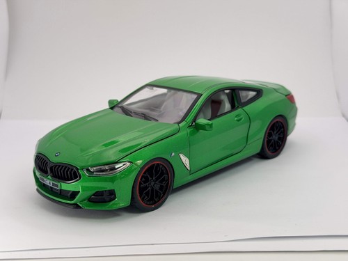 Bmw 840i g15 24 verde - 840i, 1/24