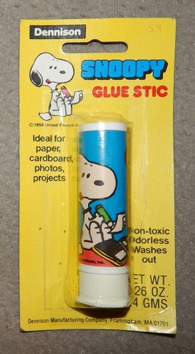 Vintage peanuts snoopy glue - snoopy,