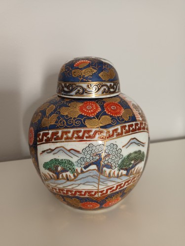 Vaso con coperchio - , in
