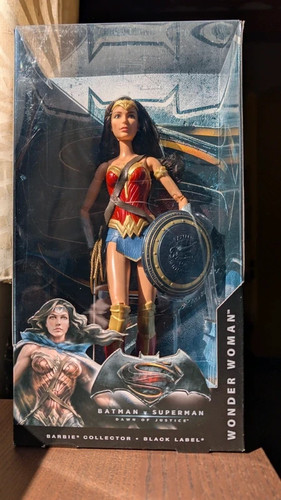 Wonder woman barbie collector - barbie,