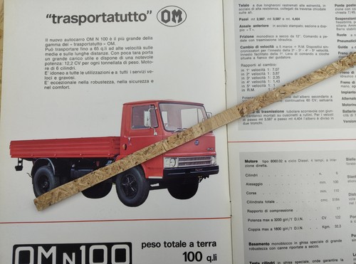 Depliant autocarro