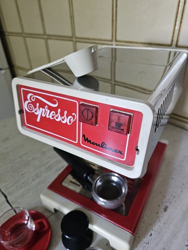 Macchina caffe espresso - macchina, caffe'