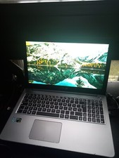 Notebook ASUS i7 GTX 950M - Perfetto per lavoro e gaming leggero.