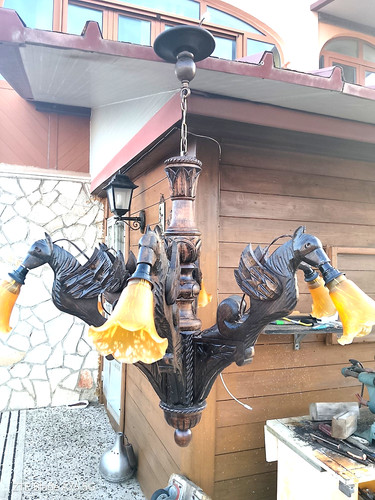 Lampadario antico sei lampade