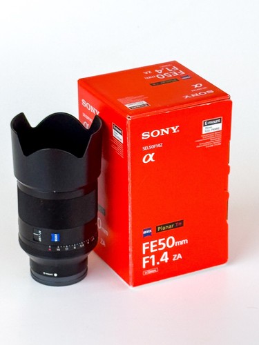 Sony 50mm 4 za - za, zeiss