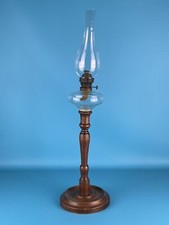 Antica Lampada A Petrolio a Colonna 71cm in Legno Noce e Vetro del XIX secolo