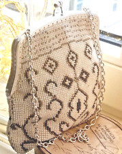 wunderhübsche antike Perlen Tasche   silberfarbene Halterung  Kette