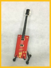 Chitarra in miniatura da collezione in legno mini chitarre Bo Diddley G6138 