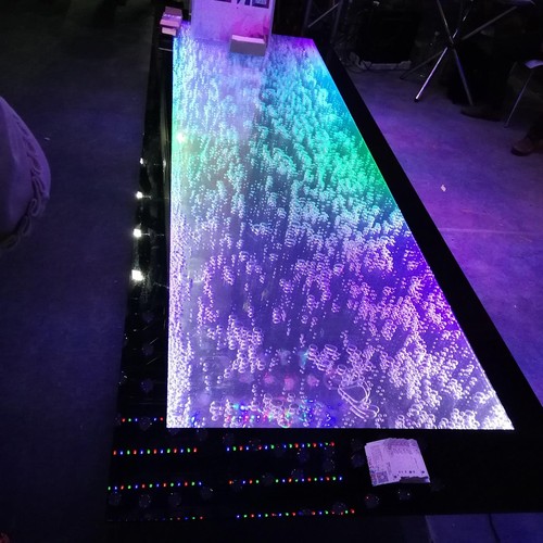 Tavolo bar led acqua parete