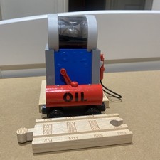 STAZIONE DI RIFORNIMENTO OLIO