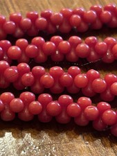 Lungo Laccio Tessuto Con Perline Corallo