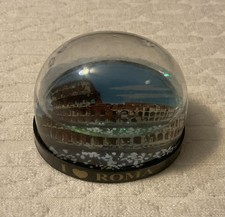 Roma Italy Souvenir Snow Globe
