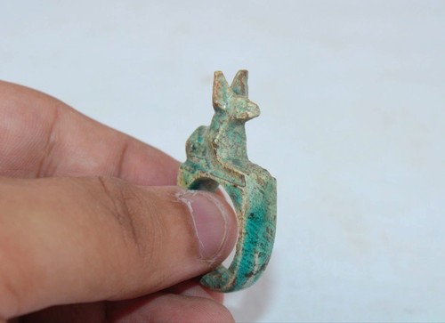 Raro anello antico egizio