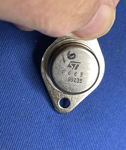 Transistor potenza f665 - potenza, st