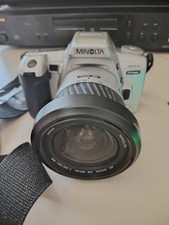 Minolta Dynax 404si Con Af Zoom 28-80mm 1:3.5(22)-5.6