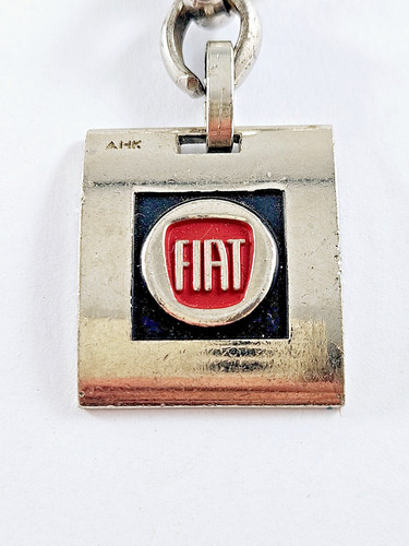 Porte cles fiat 2010s - -, métal