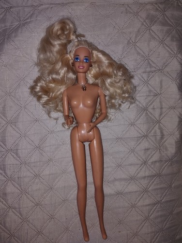 Barbie happy holidays 1989 - happy,