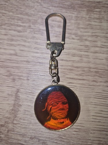 Goosebumps pog keychain - goosebumps,