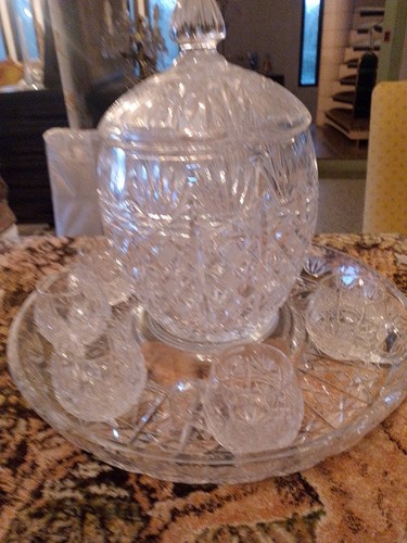 Vaso cristallo con tazze - in,