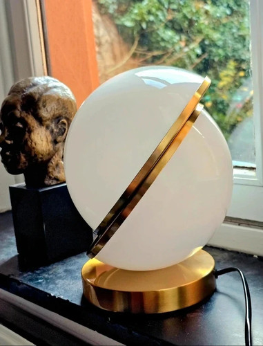 Lampe sphérique blanche - sphérique, et