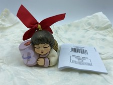 Thun Bauli  2025 Addobbo Natale Angelo con panettone. Altezza 4,5 cm.