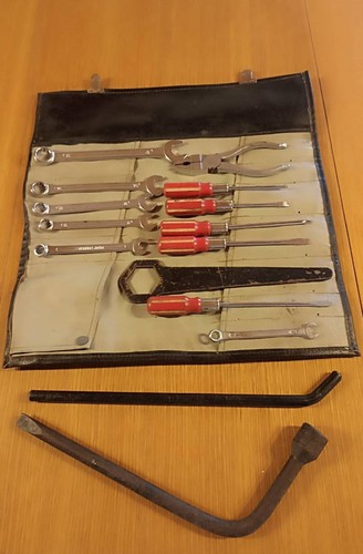 Trousse outils origine - à,