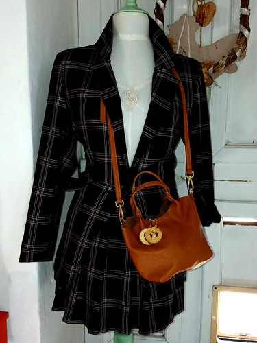 Borsa artigianale pelle - in,