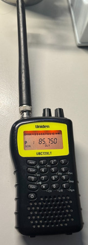 Scanner radio uniden ubc72xlt - radio,
