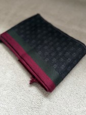 Sciarpa Gucci GG modello